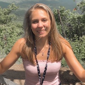 Meet your Posher, Kaitlyn